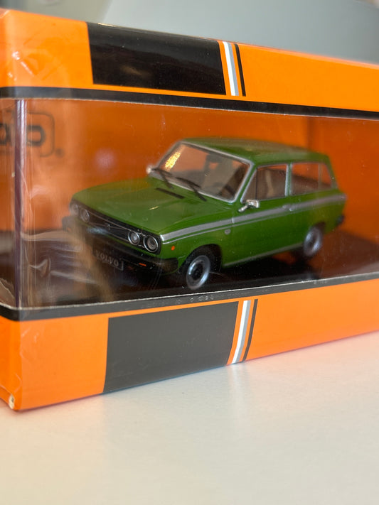 1:43 Volvo 66 st.car, grøn, IXO, lukket model